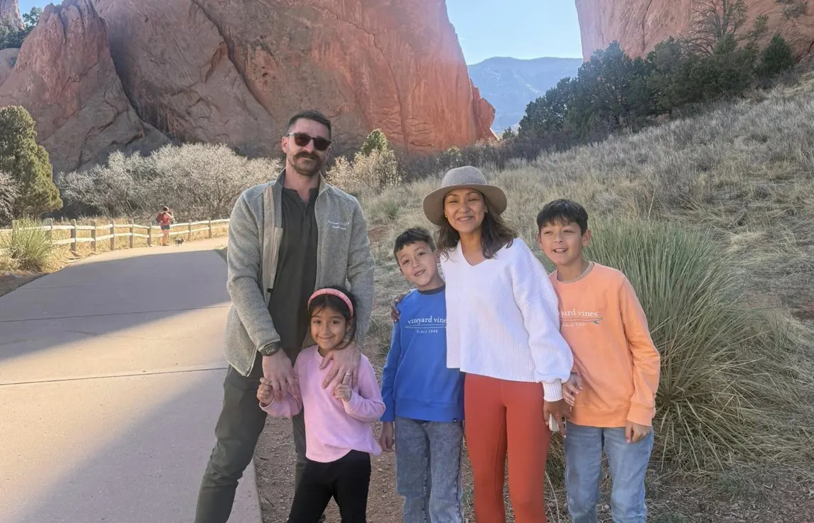 profile-banner-image-a profile banner image a