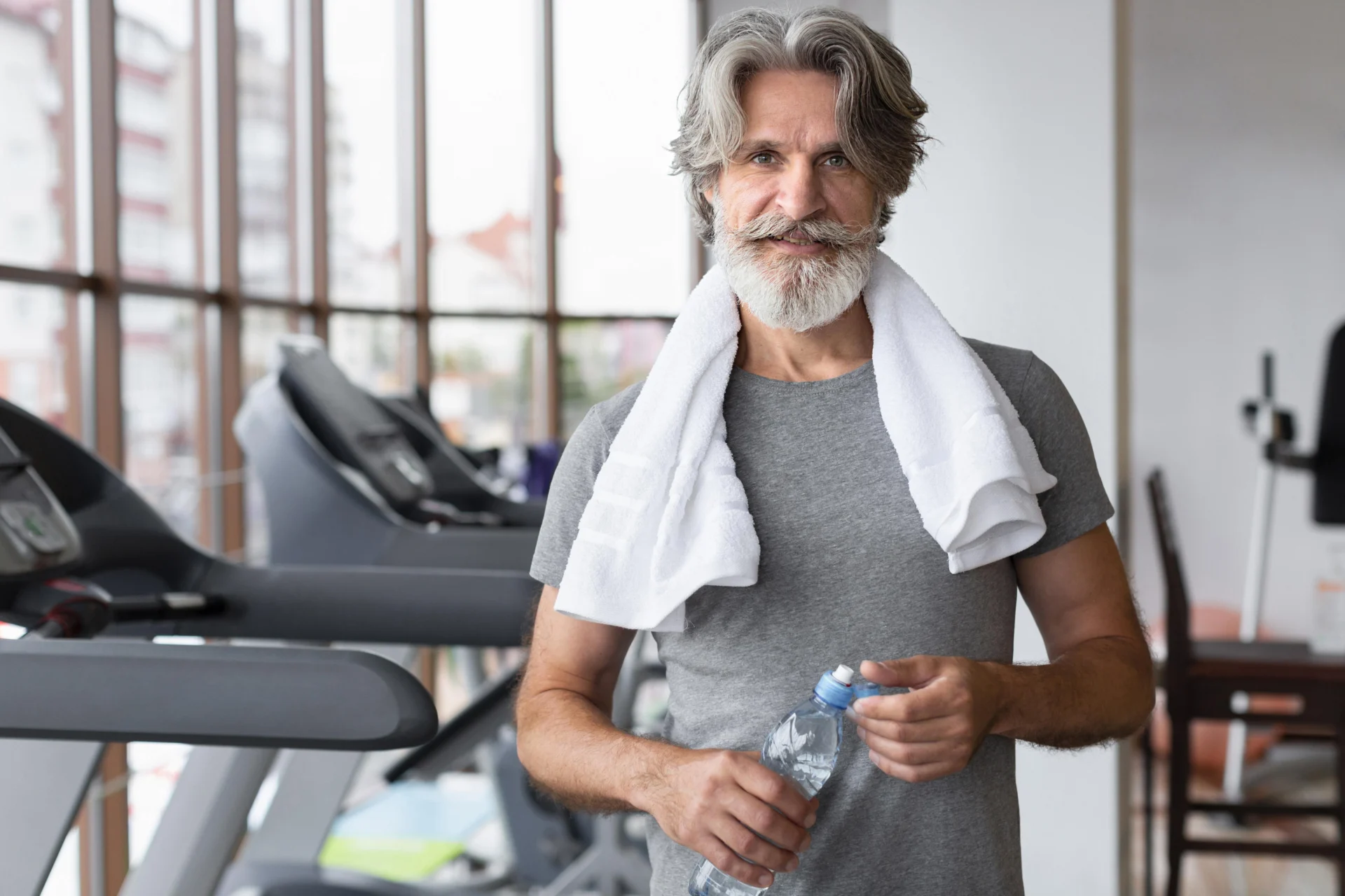 medium shot man gym scaled